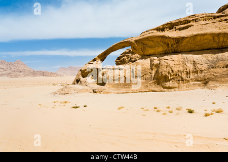 Brücke-Felsen in der Wüste Wadi Rum, Jordanien Stockfoto