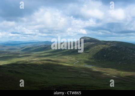 Blick vom Mount Errigal der Palette der Derryveagh Mountains in Glenveagh National Park, Donegal, Irland. Stockfoto