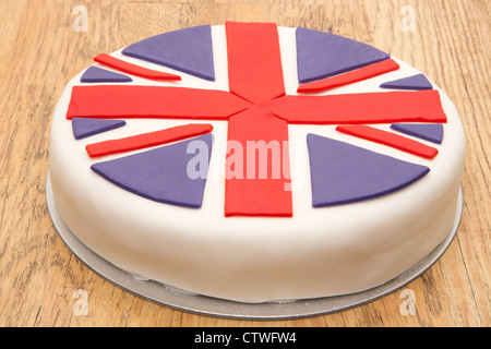 Victoria-Biskuit mit UK Flagge Vereisung Deko - Studio gedreht Stockfoto