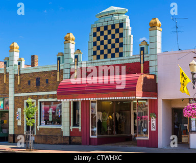 Traditionelles Abendessen in einer amerikanischen Kleinstadt, Main Street, Black River Falls, Wisconsin, USA Stockfoto