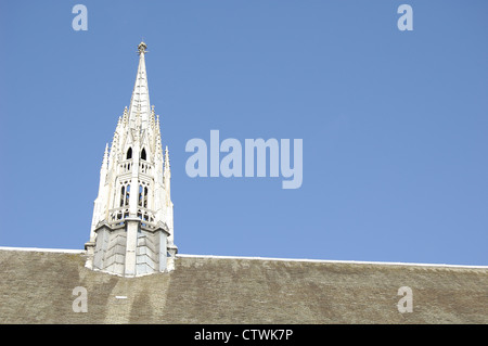 Spire auf dem Dach der Baronie Hall in Glasgow, Schottland Stockfoto