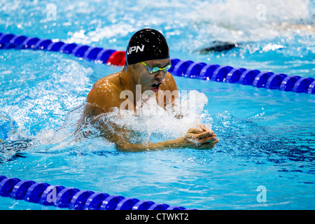 Kosuke Kitajma (JPN) im Wettbewerb der Herren 200m Brustschwimmen Finale bei den Olympischen Sommerspielen 2012 in London Stockfoto