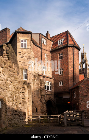 NEWCASTLE, Großbritannien - 02. AUGUST 2012: Das Schwarze Tor Stockfoto