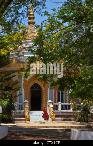BUDDHISTISCHES Kloster in der Nähe von Yat Auftauen Mu auf dem südlichen Hügel von KENGTUNG auch bekannt als KYAINGTONG - MYANMAR Stockfoto
