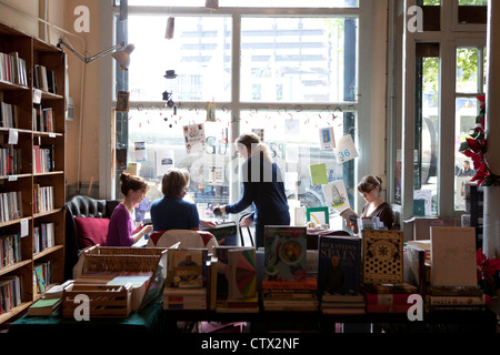 Wicklung der Treppe Buchhandlung Café Dublin Irland Stockfoto