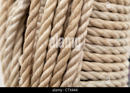 Waterperry Kunst in Aktion 2012 - Seile und Zelt unterstützt 2 Stockfoto