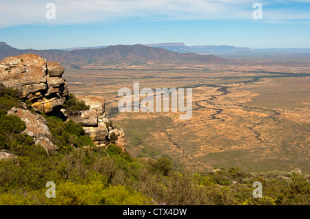 Die weite Hochebene der Knersvlakte aus den Vanrhyns Pass, Provinz Westkap, Südafrika Stockfoto
