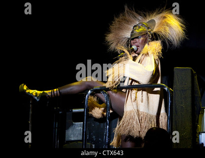 Grace Jones auf der Bühne beim Lovebox Festival, Victoria Park, London Juni 2012 Stockfoto