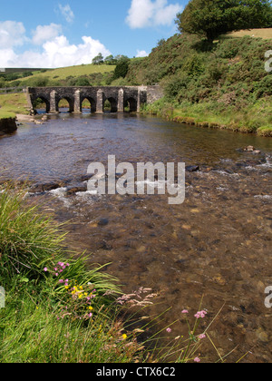 Landacre Brücke über den Fluss Barle, Exmoor, Devon, UK Stockfoto