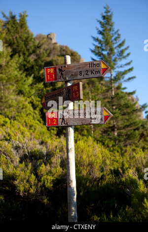 Wanderweg von Achada Teixeira bis zum höchsten Punkt auf der Insel Madeira Pico Ruivo Stockfoto