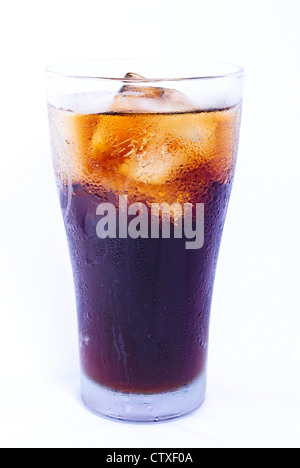 Glass filled with ice cubes and Cola soda over a white background. Stockfoto