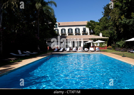 Swimmingpool des Hotels Funchal Madeira Portugal Stockfoto