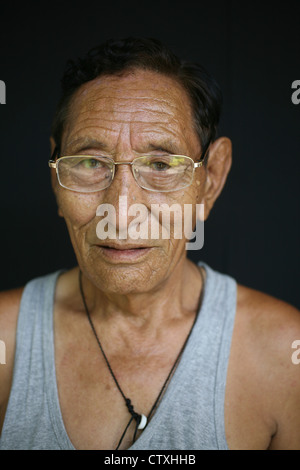 Besatzung Mönche Alter Haus Guerilla Tibet Alter Stockfoto