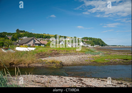 Der Fluss Killen fließt zwischen den einladendsten und Fischerstadt Avoch Dorf auf der schottischen Black Isle.  SCO 8277 Stockfoto