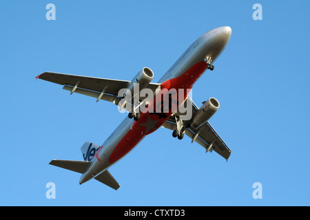 Jetstar Airways Airbus A320-232 der Landung am Flughafen Darwin Stockfoto