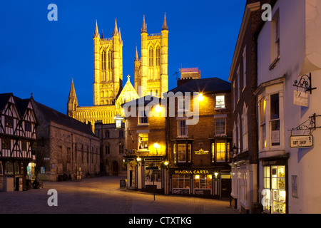 Lincoln Kathedrale bei Nacht Stockfoto