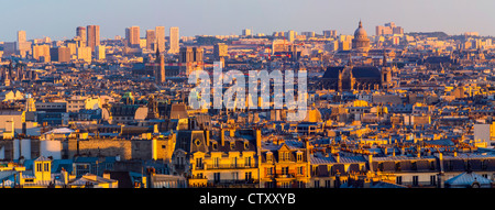 Paris, Frankreich, Panoramablick Skyline von Montmartre Hill, Blick nach Osten bei Sonnenuntergang, inspirierend, paris allgemeine Sicht Sommer Stockfoto