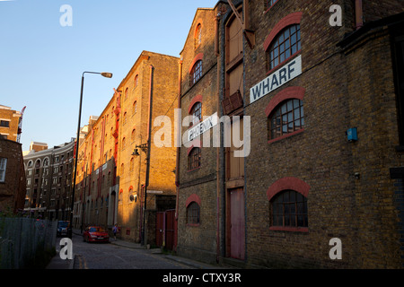 Phoenix Wharf, Wapping Hautpstraße, Wapping, London, England, UK Stockfoto