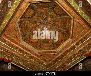 Detail der Deckenmalereien von Mazar-i Chahar Gunbaz, Istaravshan, Tadschikistan Stockfoto