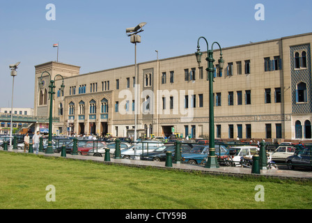 Bahnhof von Mahattat Ramses, Kairo, Ägypten, Nordafrika, Afrika Stockfoto