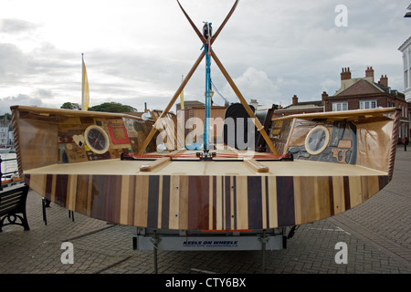 Die Yacht Kollektivgeist auf dem Display in Weymouth, Dorset. Stockfoto