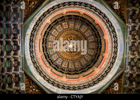 Dekorative Decke /roof des Palastmuseums Wan Chun Ting (Pavillion von zehn tausend Frühling Jahreszeiten). Verbotene Stadt-Beijing-China Stockfoto
