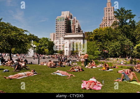 Washington Square Park West Village (Greenwich) Manhattan New York Vereinigte Staaten von Amerika Stockfoto