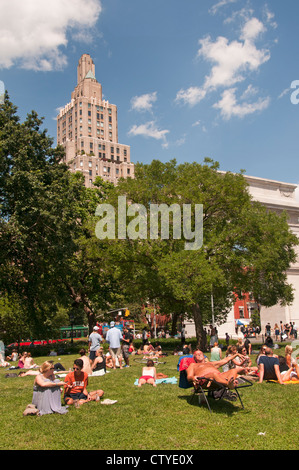 Washington Square Park West Village (Greenwich) Manhattan New York Vereinigte Staaten von Amerika Stockfoto