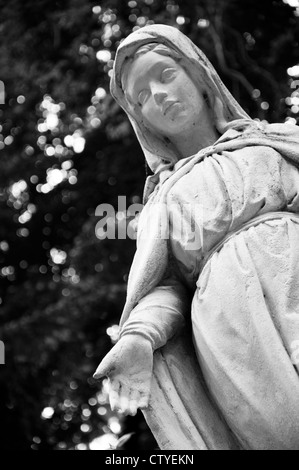 Grabstein auf dem Lytschakiwski-Friedhof, Lemberg, Ukraine Stockfoto