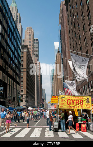 Am Wochenende Street Market Lexington Avenue Midtown Center East Manhattan New York Vereinigte Staaten von Amerika Stockfoto