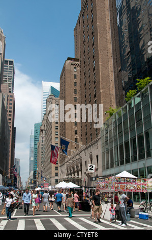 Am Wochenende Street Market Lexington Avenue Midtown Center East Manhattan New York Vereinigte Staaten von Amerika Stockfoto