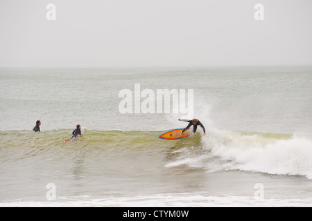 Surfer aus Coolum Beach in Queensland Stockfoto