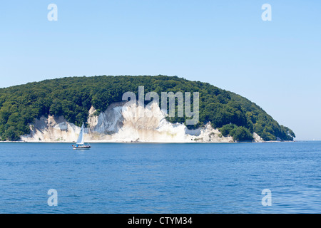 Kreidefelsen in der Nähe von Sassnitz, Halbinsel Jasmund, Insel Rügen, Ostseeküste, Mecklenburg-West Pomerania, Deutschland Stockfoto