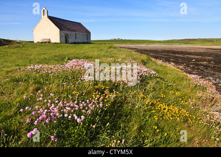 St Cwyfan Kirche (die Kirche im Meer), Cribinau Island, in der Nähe von Aberffraw, Anglesey, Wales Stockfoto