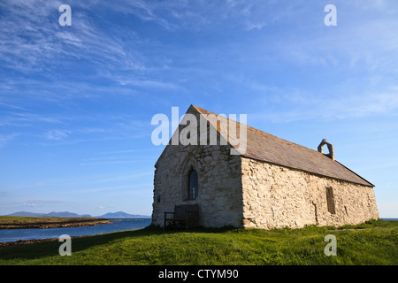 St Cwyfan Kirche (die Kirche im Meer), Cribinau Island, in der Nähe von Aberffraw, Anglesey, Wales Stockfoto