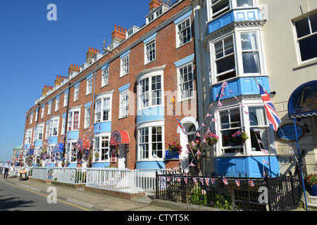 Strandpromenade georgischen Reihenhaus Häuser, Esplanade, Weymouth, Dorset, England, Vereinigtes Königreich Stockfoto