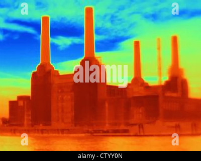 Wärmebild eines Kraftwerks Stockfoto