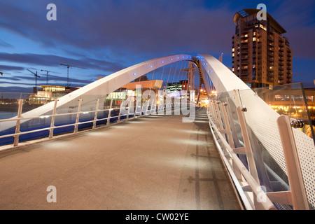 Salford Quays Millennium Fußgängerbrücke Stockfoto