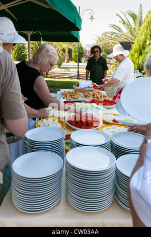 Buffet-Essen für tourists.near Ephesus-Türkei (Kreuzfahrt Schiff Ausflüge) Stockfoto