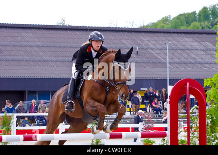 Deutsche Sandra Auffahrt, Olympiasiegerin 2012, auf Opgun Louvo, International Marbach Eventing, 2012. Stockfoto