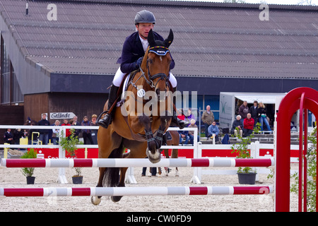 Deutscher Michael Jung, Olympiasieger 2012, auf La Biosthetique-Sam FBW, International Marbach Eventing, 2012. Stockfoto