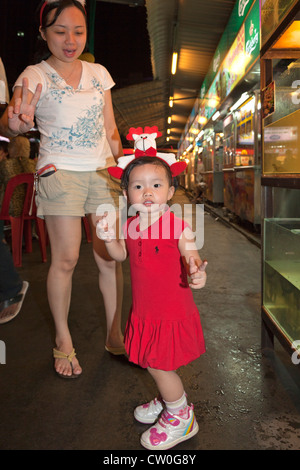 Mutter und Tochter, George Town, Penang, Malaysia Stockfoto