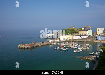 Old historic harbour  in evening summer sunshine, Tenby, Pembrokeshire National Park, West Wales, Cymru, UK, United Kingdom Stockfoto