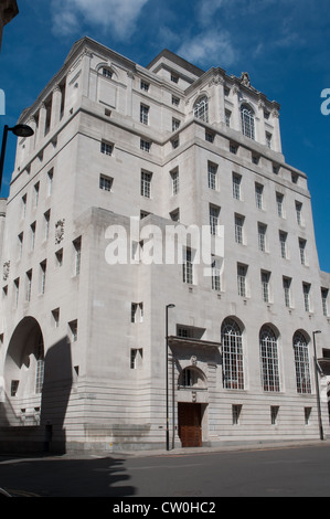 100 King Street, Manchester. Entworfen von Edwin Lutyens, erbaut 1933-35, konstruiert aus Portland (Naturstein), aufgeführt im Grade II. Stockfoto
