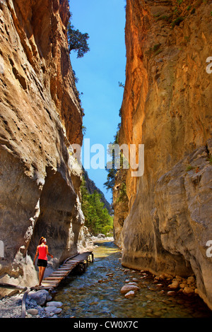 "Portes", den schmalsten Durchgang der Samaria-Schlucht, in der Nähe von Agia Roumeli Dorf, Sfakia, Chania, Kreta, Griechenland Stockfoto