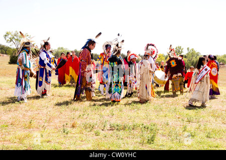 1867 Vertrag von Medicine Lodge Reenactment, Peace Memorial Park, in der Nähe von Medicine Lodge, KS, USA Stockfoto