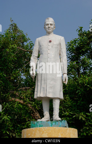 Pondicherry Puducherry Tamil Nadu India.First indische Premierminister Jawaharlal Nehru Skulptur Monument und politischer Führer Stockfoto