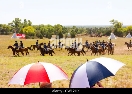 1867 Vertrag von Medicine Lodge Reenactment, Vertrag Pageant Memorial Friedenspark, Medicine Lodge, KS, USA Stockfoto