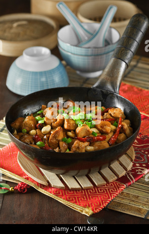 Kung Pao Chicken chinesisches Essen Stockfoto