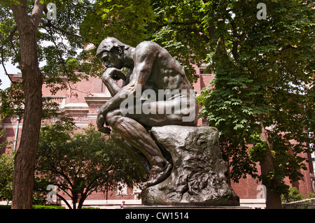 Le lange Denker Rodin Columbia University (in der Stadt New York) Upper West Side Harlem Vereinigte Staaten von Amerika Stockfoto